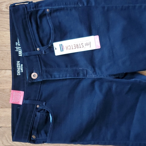 NWT Levi's Denizen jegging with ankle zipper 15 - Picture 3 of 8